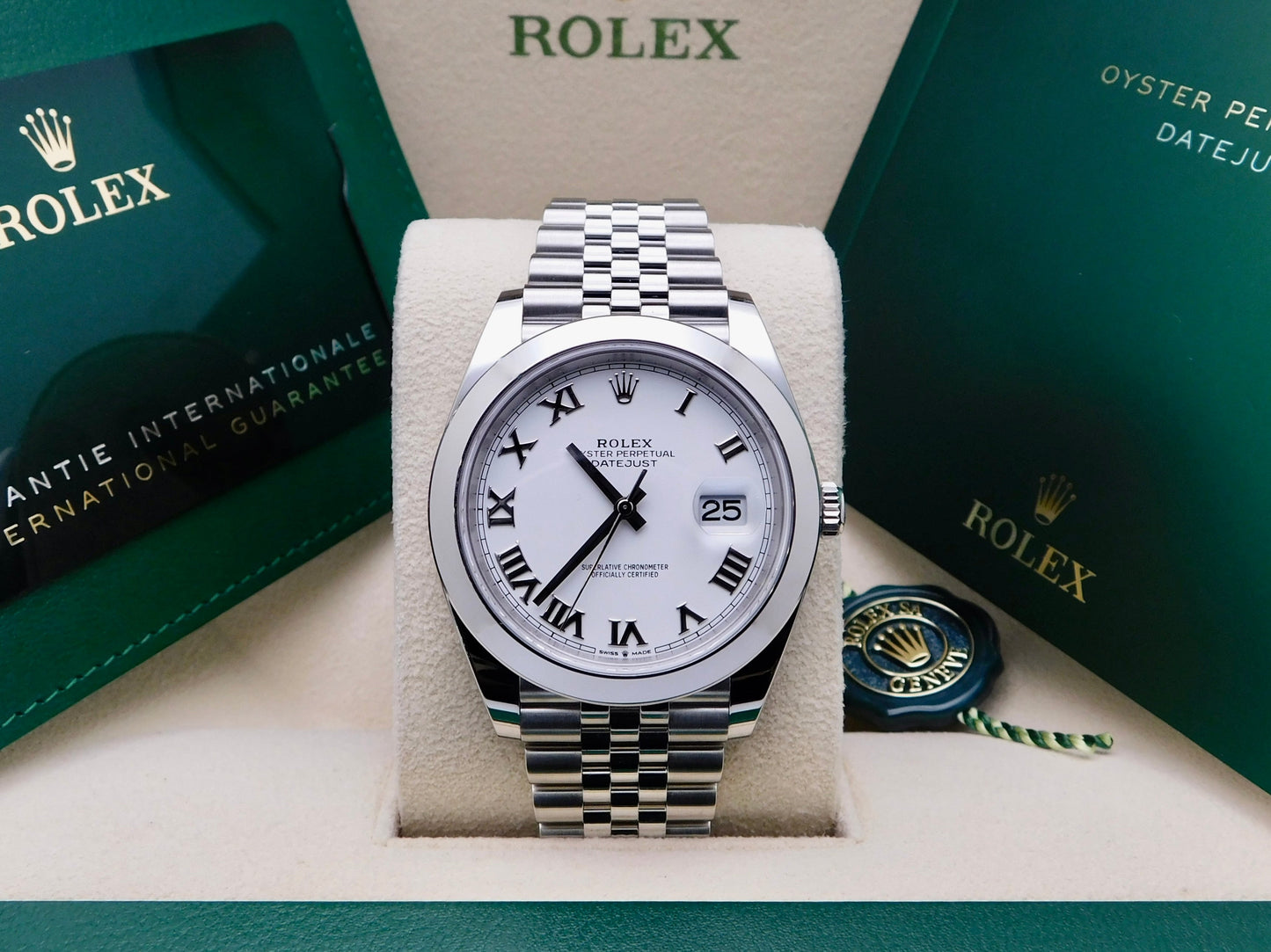 Rolex Datejust 41mm White Roman