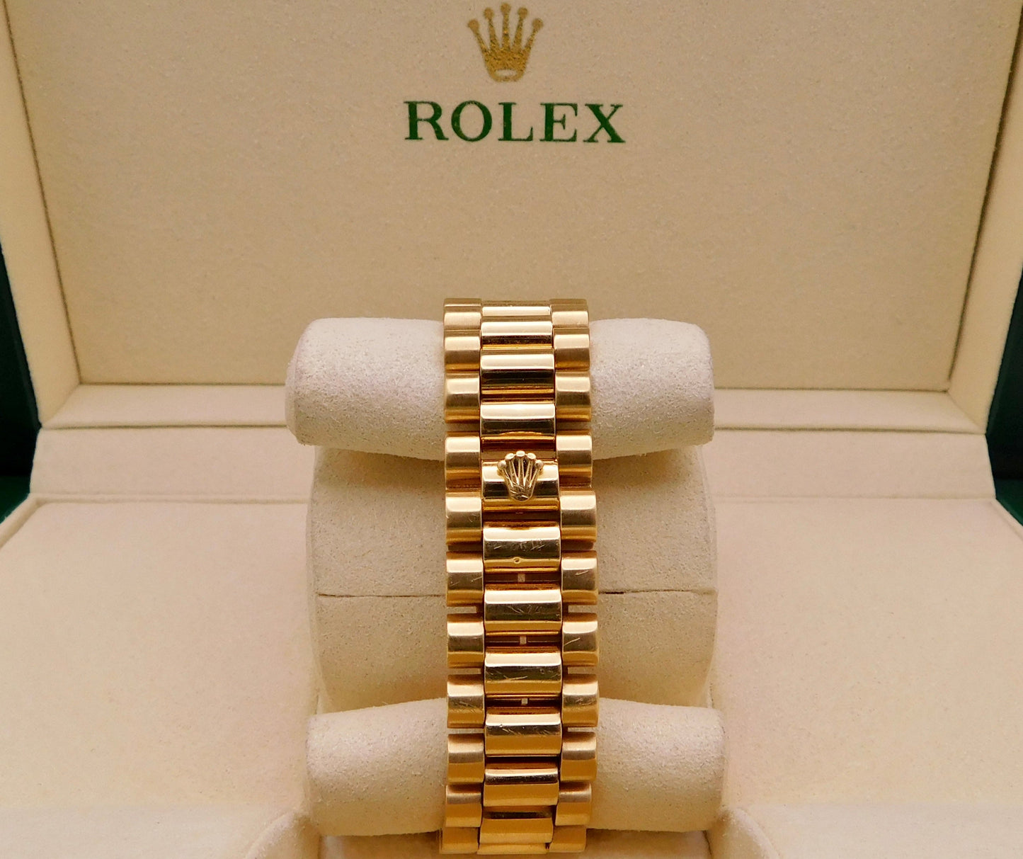 ROLEX DAY-DATE 36MM YELLOW GOLD 18238