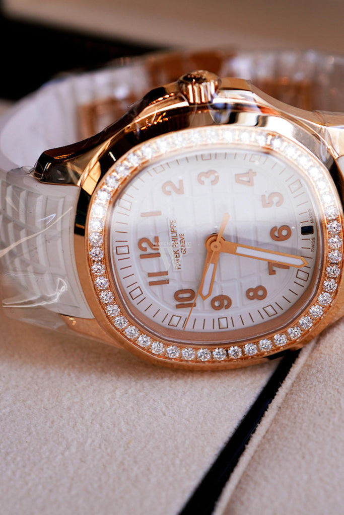 Patek Philippe Aquanaut Luce Automatic Rose Gold White Dial Watch 5269/200R-001 5269/200R