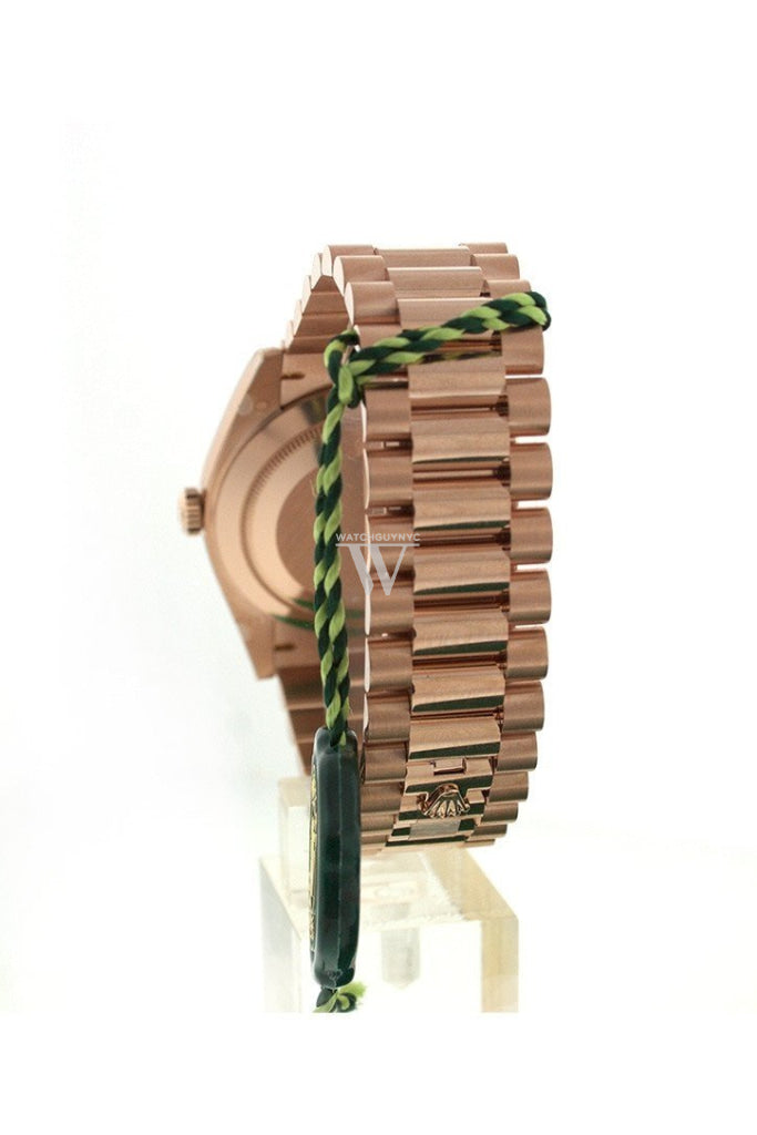Rolex Day-Date 40 Olive Green Roman Dial Fluted Bezel 18K Everose gold President Automatic Men's Watch 228235