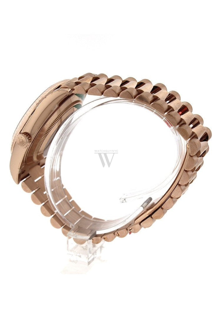 Rolex Day-Date 40 Sundust Dial Diamond Bezel 18K Everose gold President 228345RBR