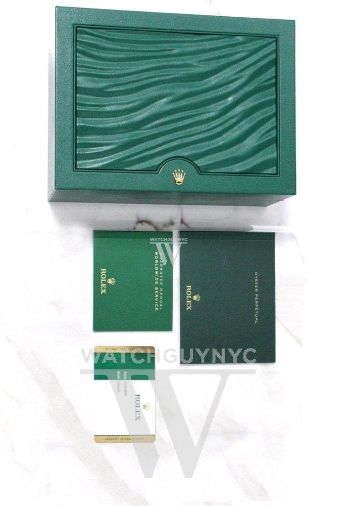 ROLEX Cosmograph Daytona Mother of Pearl Diamond Dial White Gold Oyster Men's Watch 116509