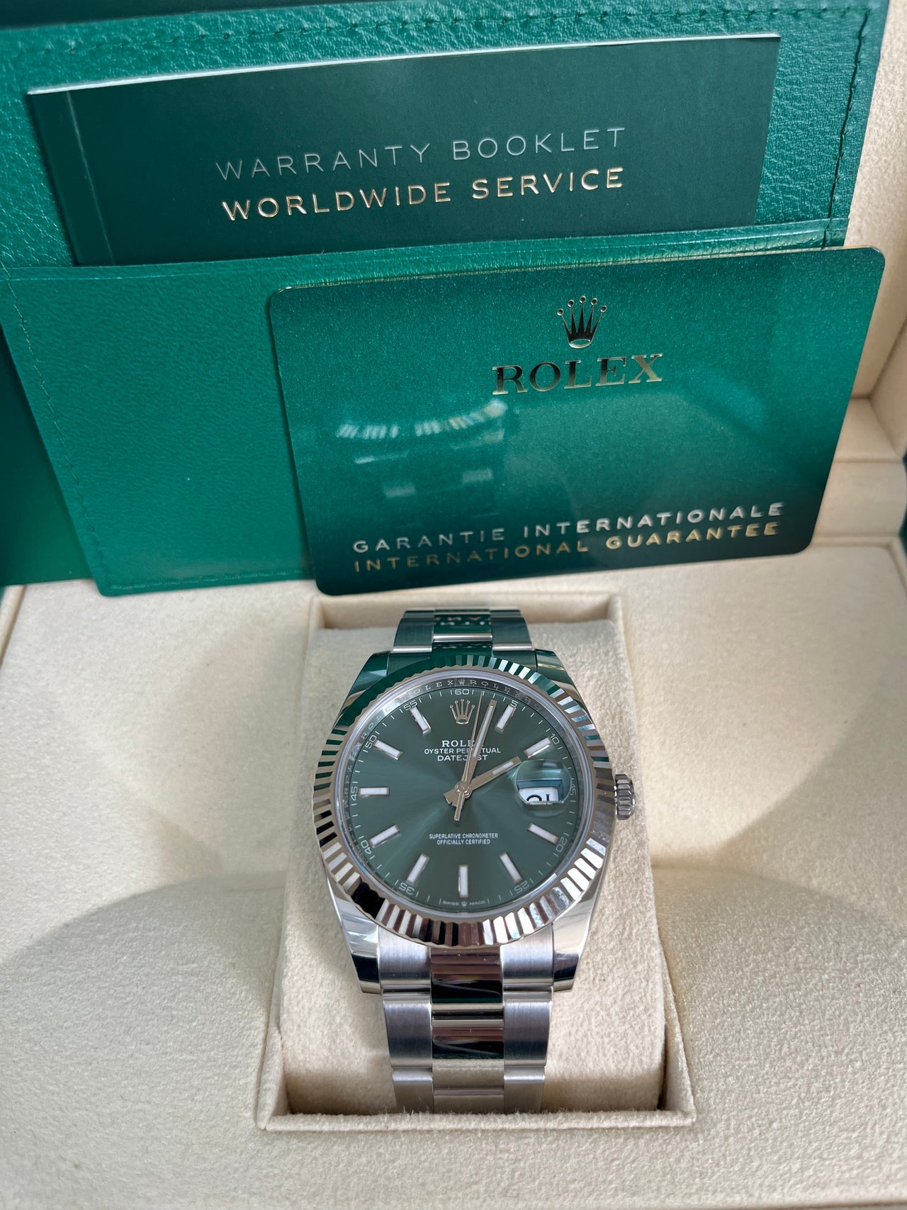 Rolex Datejust 41 Blue Stick Dial Men’s Watch 126300 – Oystersteel