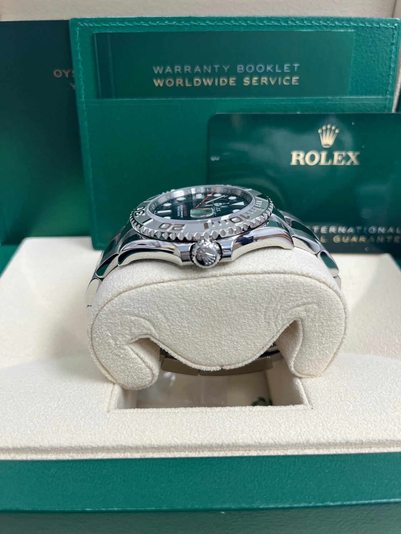 Rolex Yacht-Master 40mm Blue Dial Men’s Watch 126622 with Oystersteel case, platinum bezel, sunburst blue dial, Oyster bracelet, Rolex Caliber 3235 automatic movement, and sapphire crystal—never worn, guaranteed authentic with Rolex box and warranty card. Available now at Global Sky Diamonds, NYC Diamond District, 44 W 47th St Booth GF-10. 3-year warranty included. Shop globalskydiamond.com.