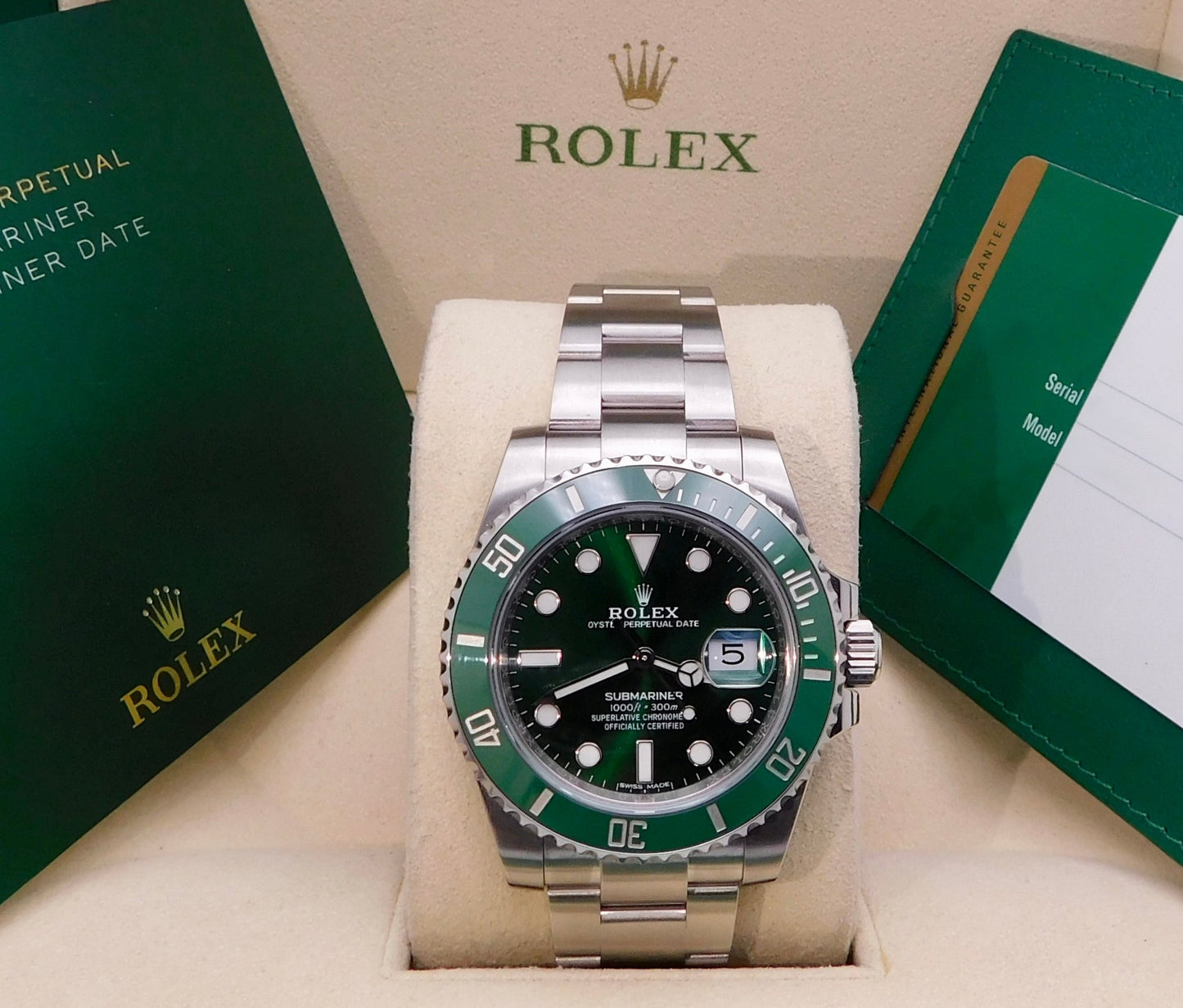 ROLEX SUBMARINER 40MM GREEN
