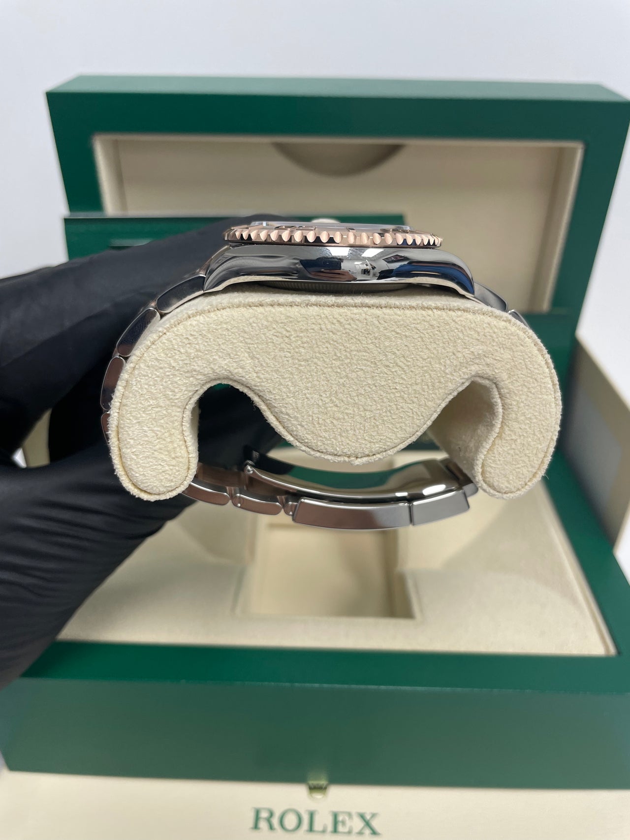 Rolex Yacht-Master 40 Chocolate Dial Two-Tone Men’s Watch 126621 – Everose Rolesor